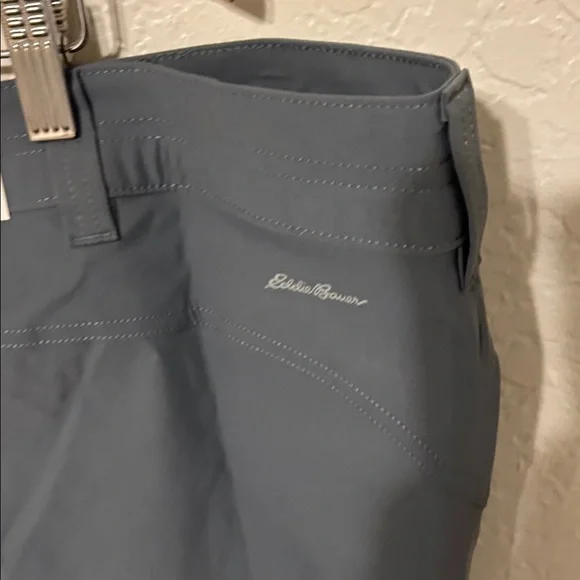 🐣Eddie Bauer  Graphite Rainier Capri Pants size 24 W NWT - Picture 8 of 10